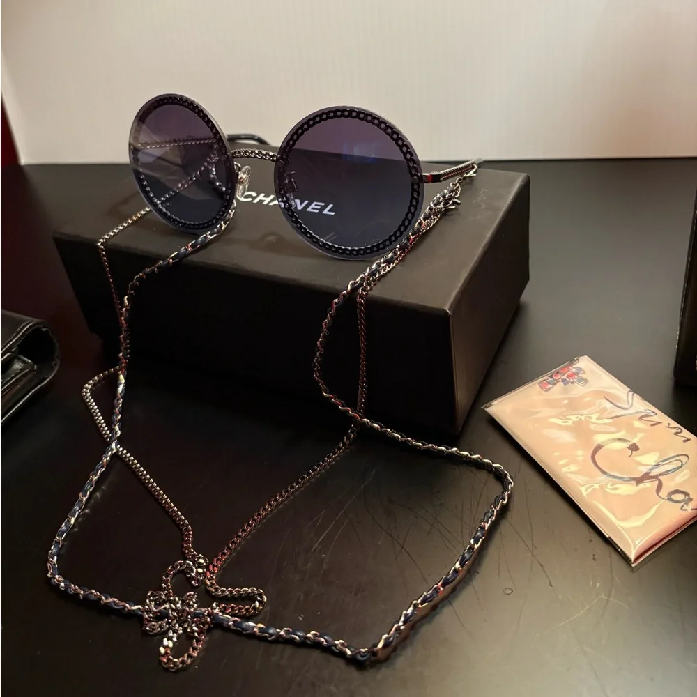 CHANEL Round Chain Sunglasses CH4245 lexibridgetherapy.com